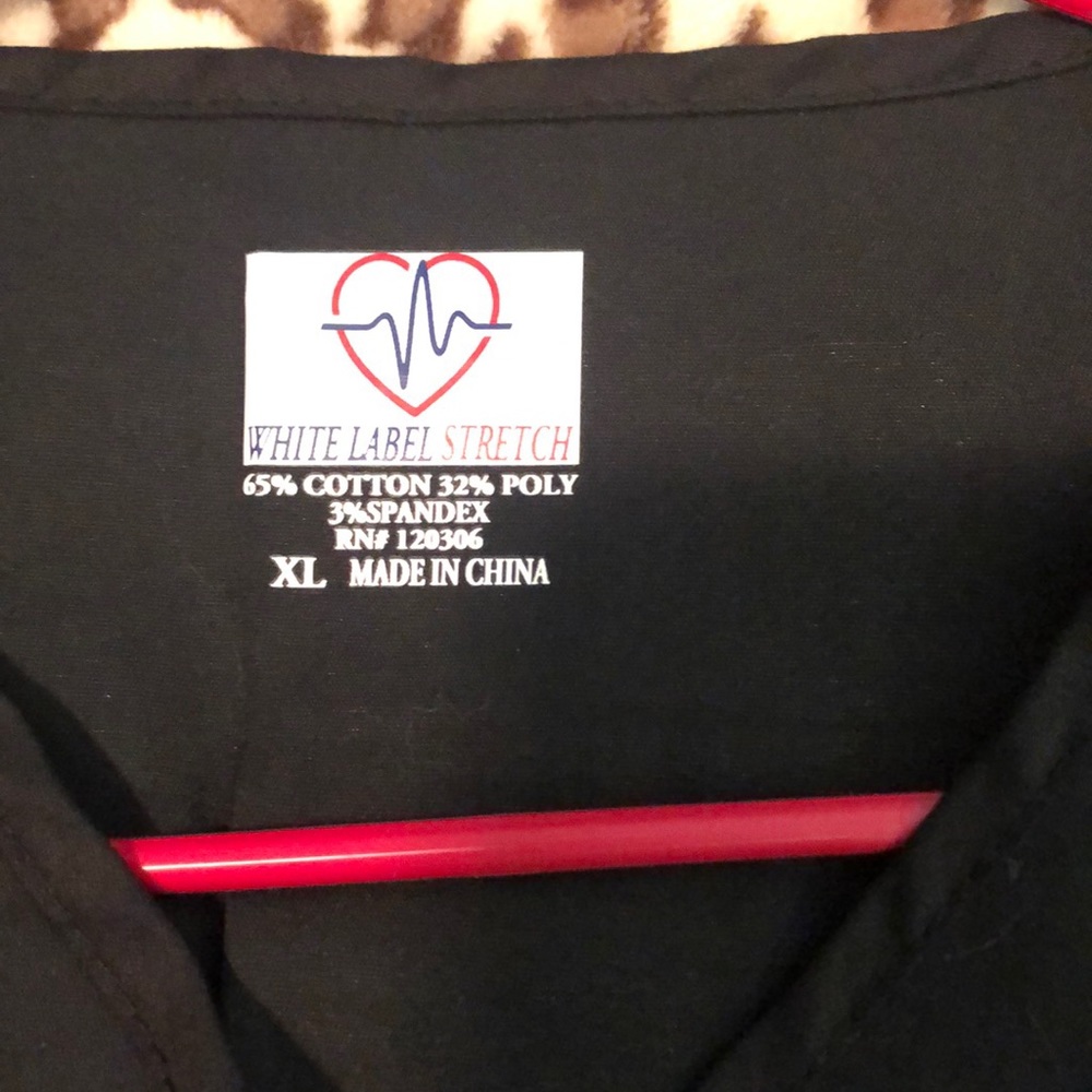 Black nurse scrub top NWT